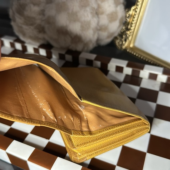 Givenchy Wallet - Picture 9 of 16